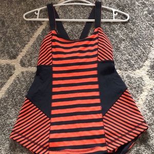 Lululemon criss cross back workout top